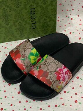 GUCCI Women‘s Sandals SZ 39
